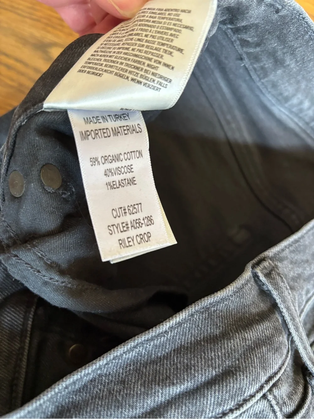 Agolde Riley Crop black jeans